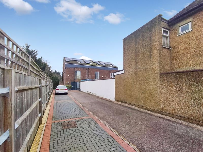 Photo 26- click for photo gallery